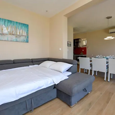 Apartment Aqua Bibinje