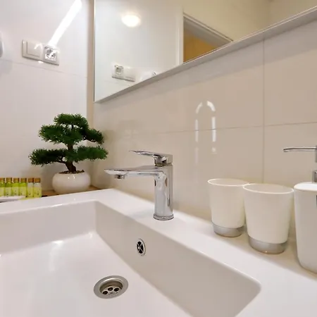 Aqua Apartment
