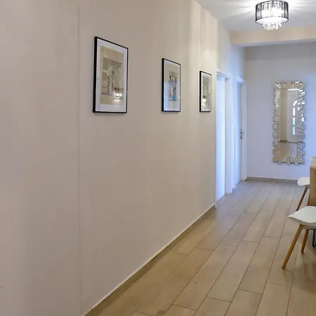 Aqua Apartment *