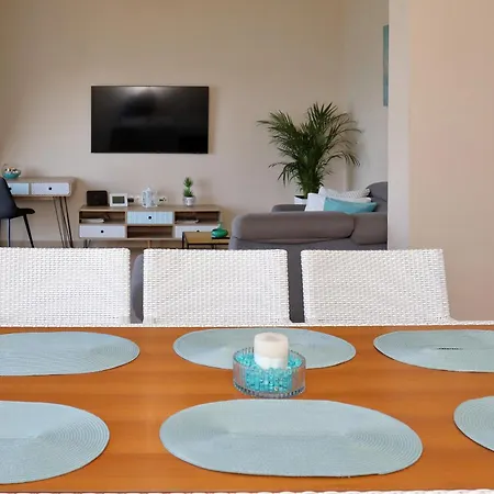 Aqua Apartment