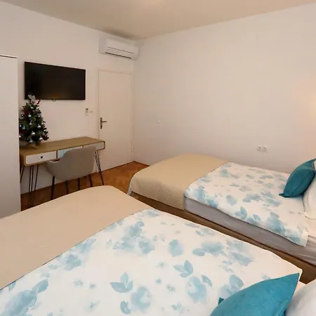 Aqua Apartment *